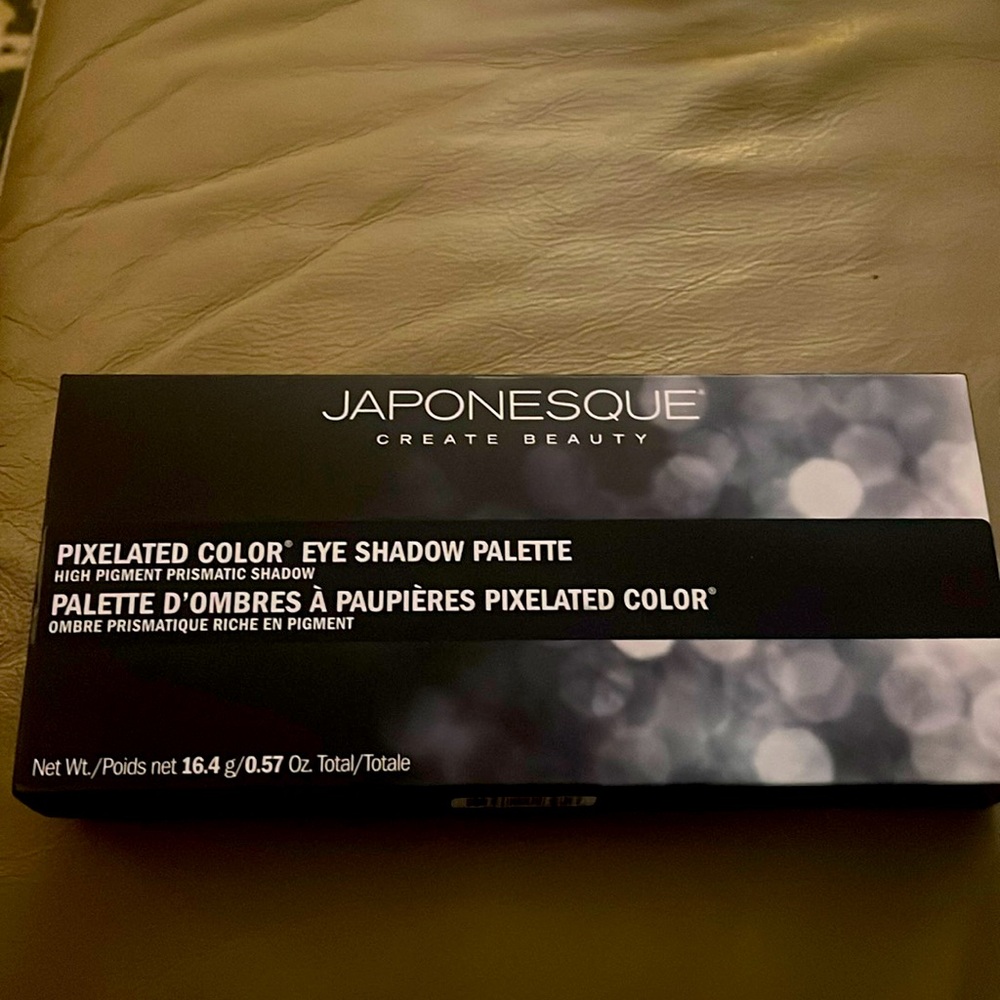 NIB! Japonesque Create Beauty Pixelated Color Eye Shadow Palette.